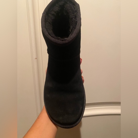 UGG Classic Mini - Picture 3 of 4